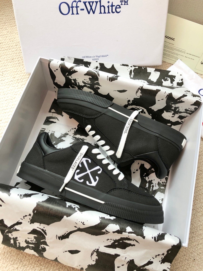 Off-White Sneakers